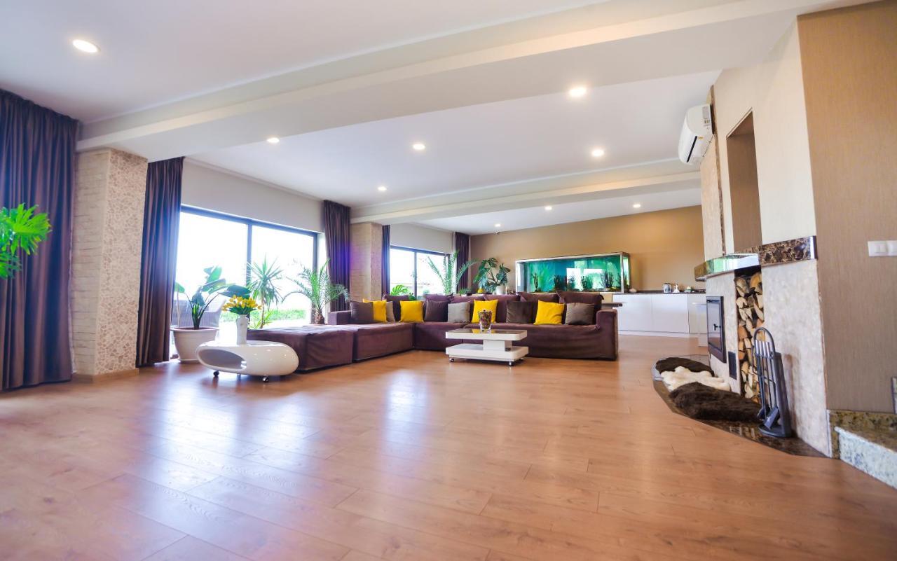 Casa Miralago Boutique Adults Only Тулча Экстерьер фото
