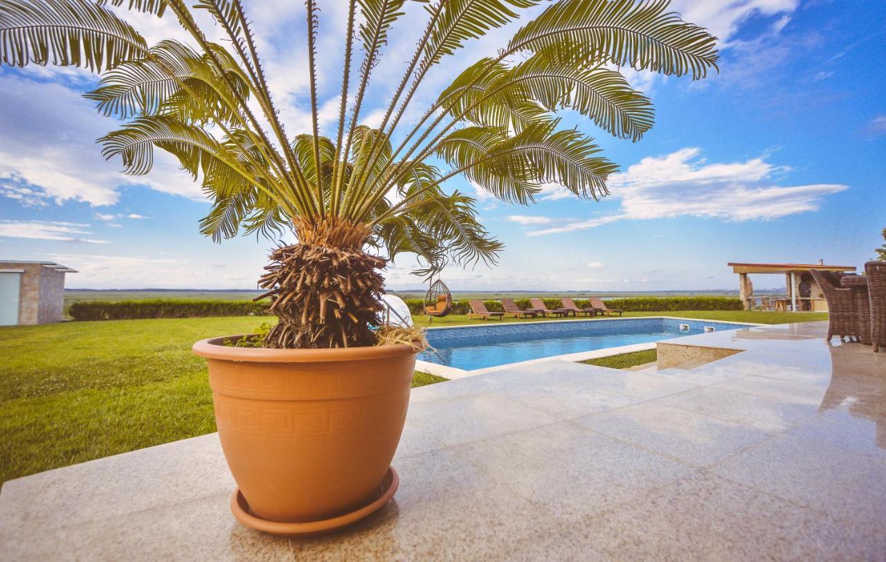 Casa Miralago Boutique Adults Only Тулча Экстерьер фото