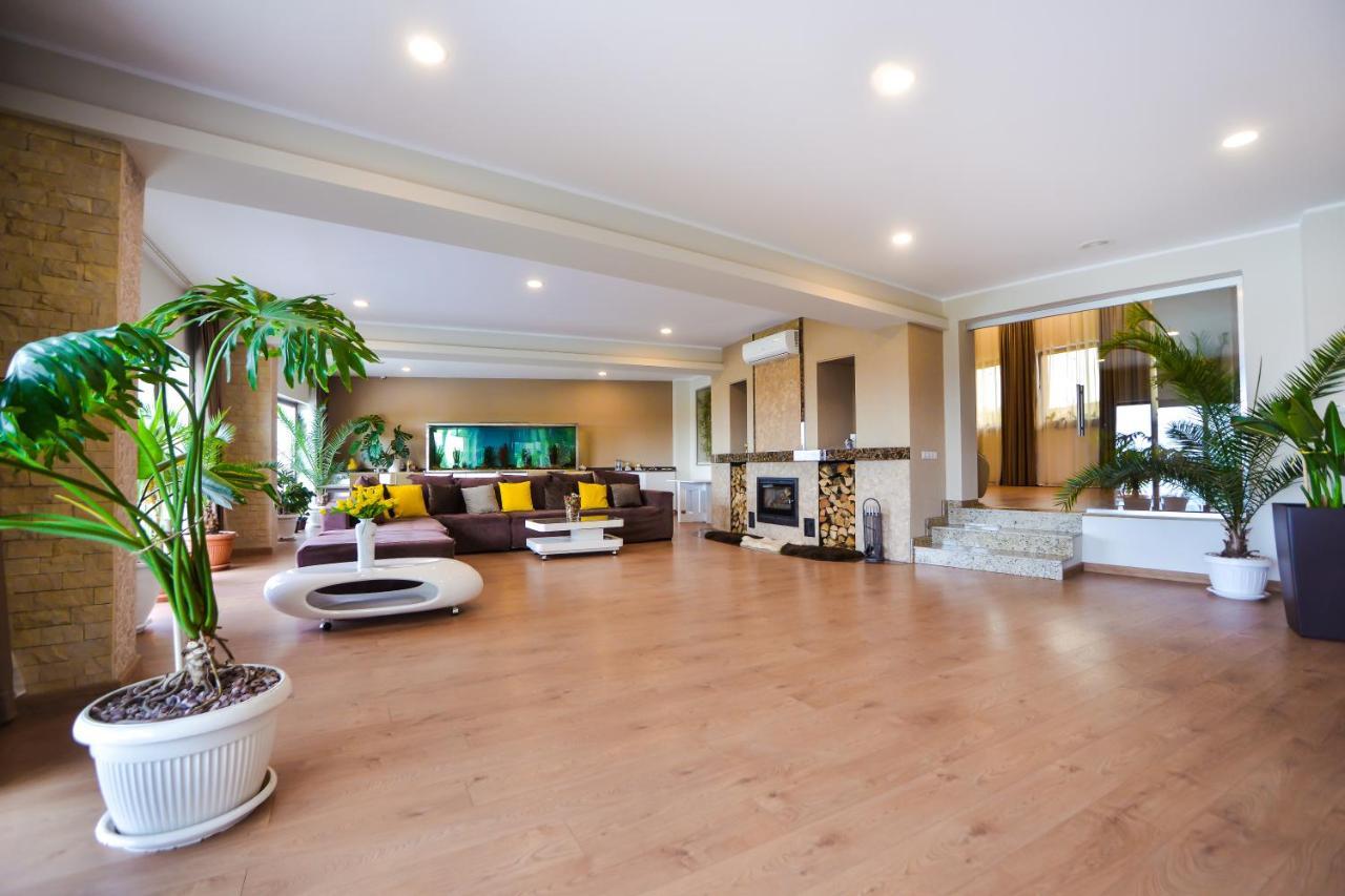 Casa Miralago Boutique Adults Only Тулча Экстерьер фото